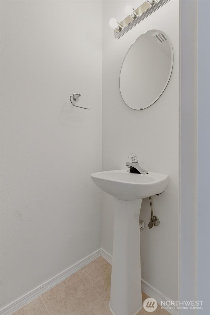 Property photo for 5400 Harbour Pointe Boulevard #G202, Mukilteo photo 18