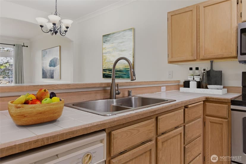 Property photo for 5400 Harbour Pointe Boulevard #G202, Mukilteo photo 8