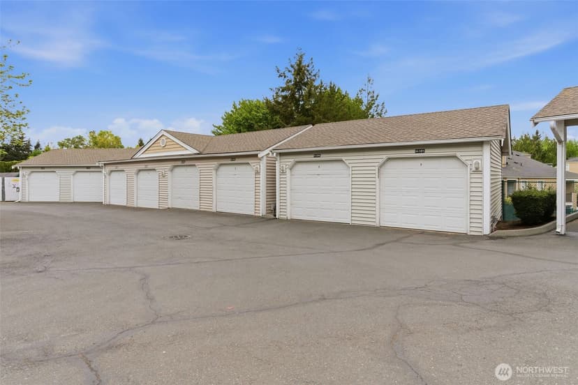 Property photo for 5400 Harbour Pointe Boulevard #G202, Mukilteo photo 33