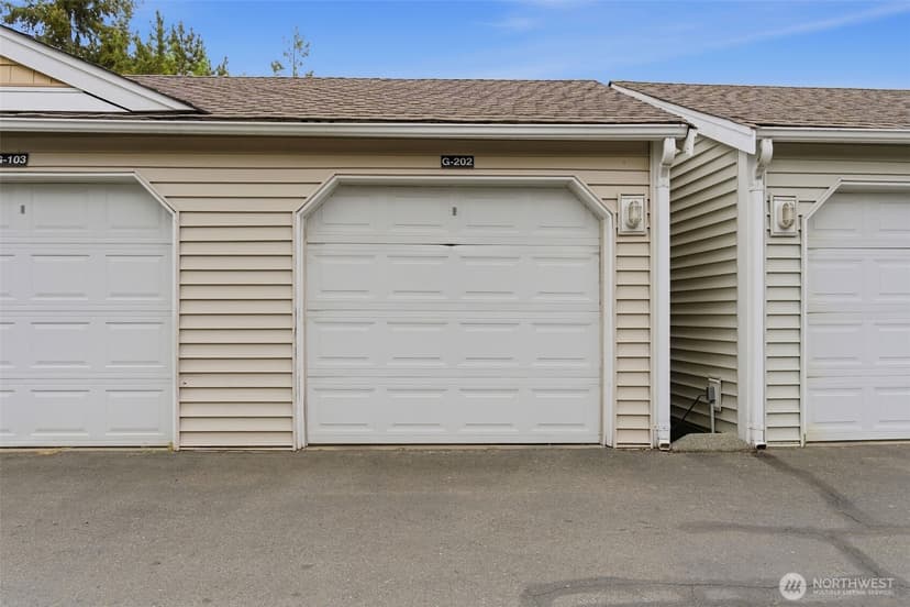 Property photo for 5400 Harbour Pointe Boulevard #G202, Mukilteo photo 34