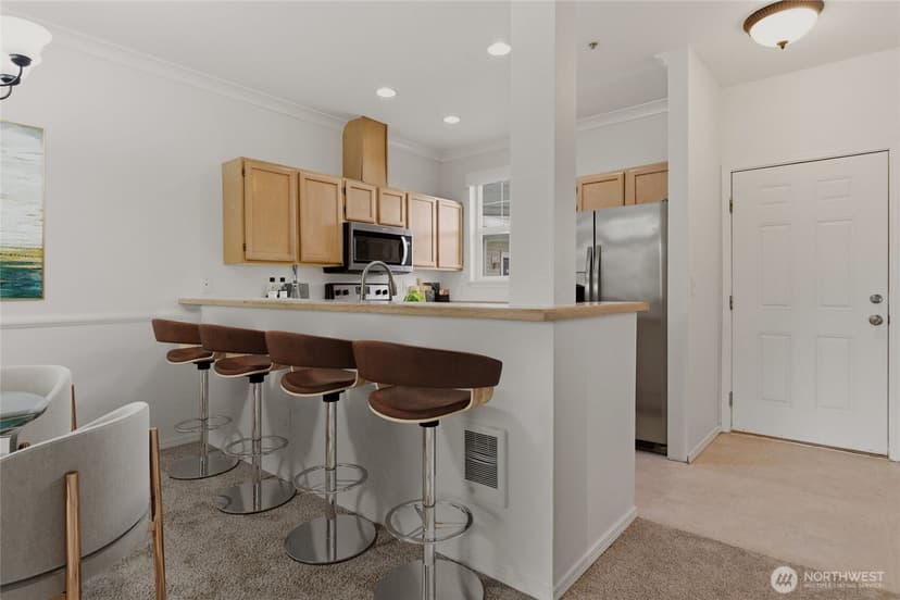 Property photo for 5400 Harbour Pointe Boulevard #G202, Mukilteo photo 9