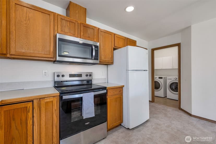 Property photo for 4622 S 73rd Street Ct, Tacoma photo 11