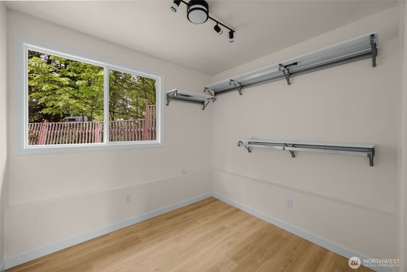 Property photo for 15718 126th Place NE, Woodinville photo 14
