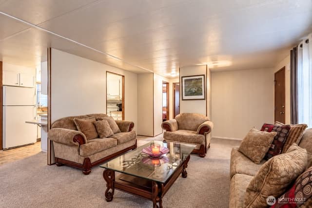 Property photo for 1402 22nd Street NE #214, Auburn photo 3