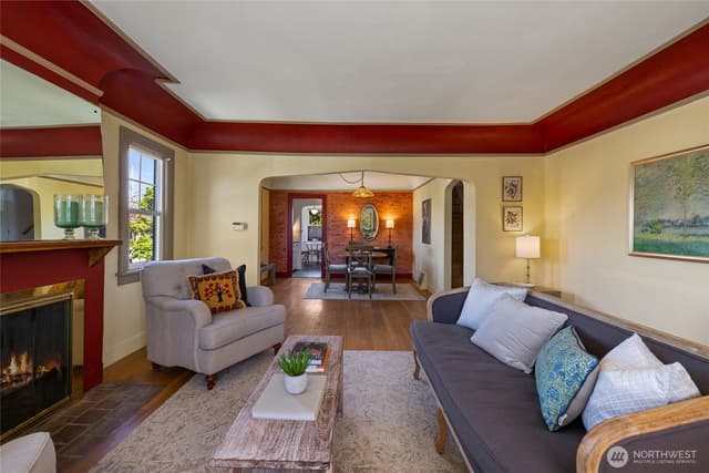 Property photo for 923 N Junett Street, Tacoma photo 5