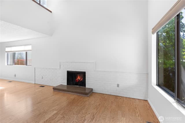 Property photo for 932 S 245th Place, Des Moines photo 5