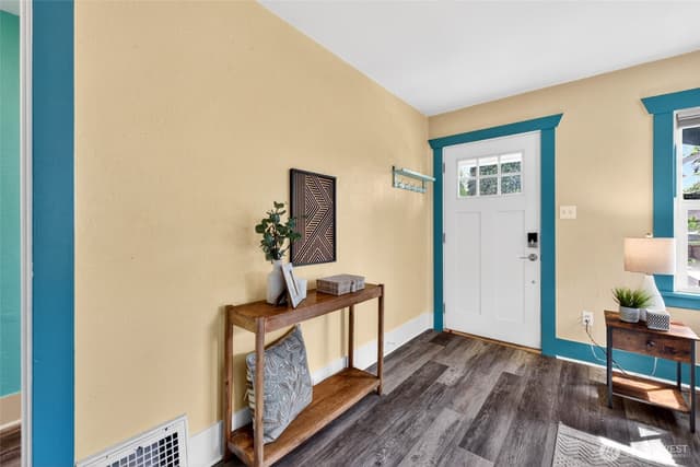 Property photo for 3018 S Proctor Street, Tacoma photo 5