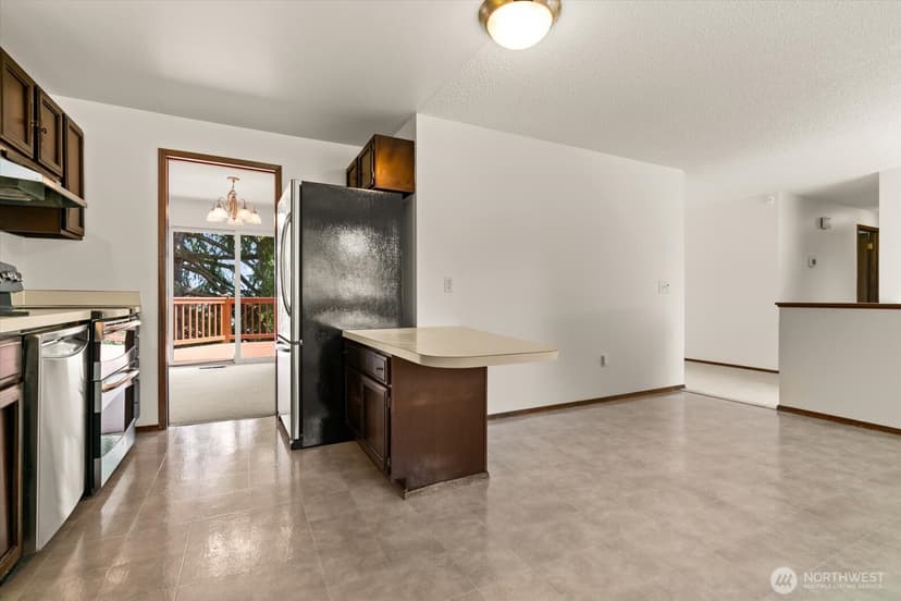 Property photo for 9236 NE 136th Place, Kirkland photo 15