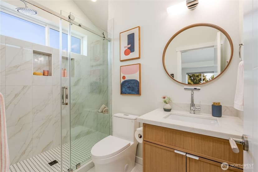 Property photo for 5116 15th Avenue S, Seattle photo 11