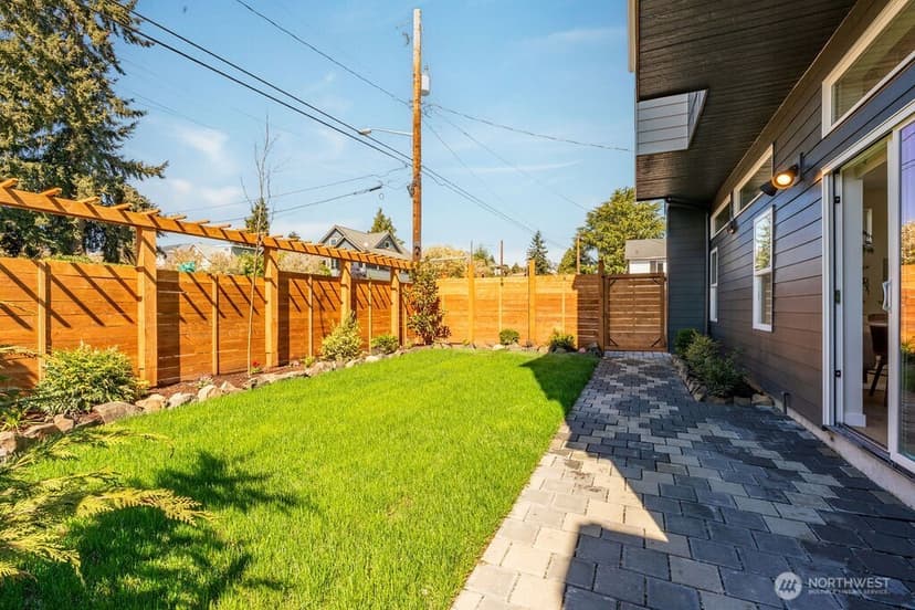 Property photo for 5116 15th Avenue S, Seattle photo 13