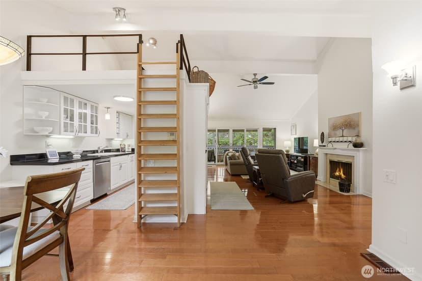 Property photo for 1542 NE 140th Street #E6, Seattle photo 8