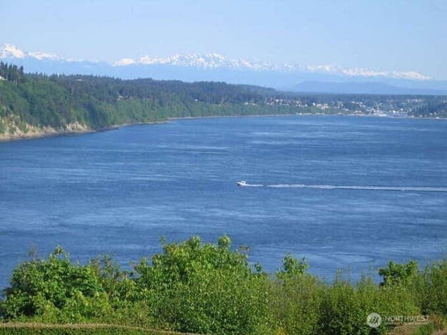 Property photo for 3016 N Narrows Drive #306, Tacoma photo 2