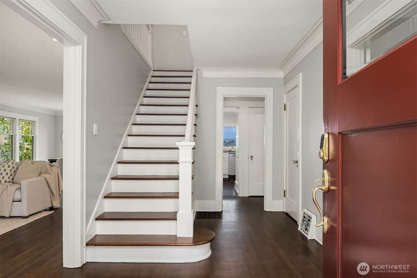 Property photo for 1414 Lake Washington Boulevard S, Seattle photo 4