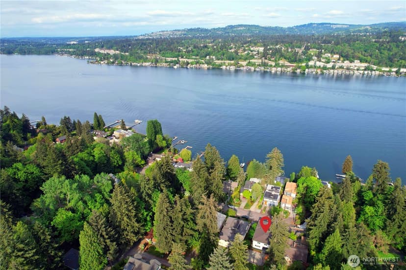 Property photo for 6821 96th Avenue SE, Mercer Island photo 40