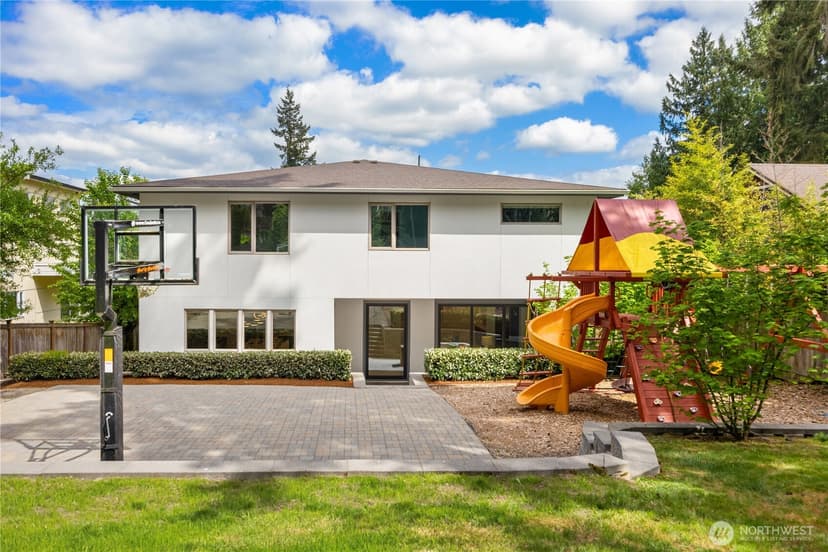 Property photo for 6821 96th Avenue SE, Mercer Island photo 36