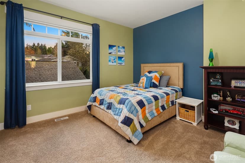 Property photo for 17003 Talbot Road, Edmonds photo 22