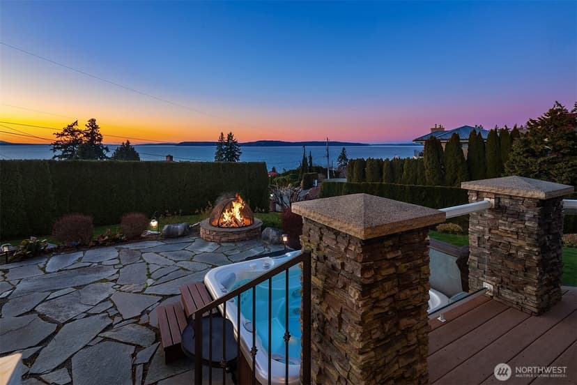 Property photo for 17003 Talbot Road, Edmonds photo 34