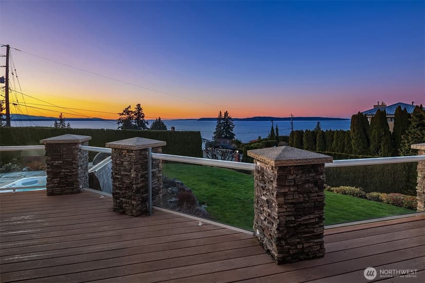 Property photo for 17003 Talbot Road, Edmonds