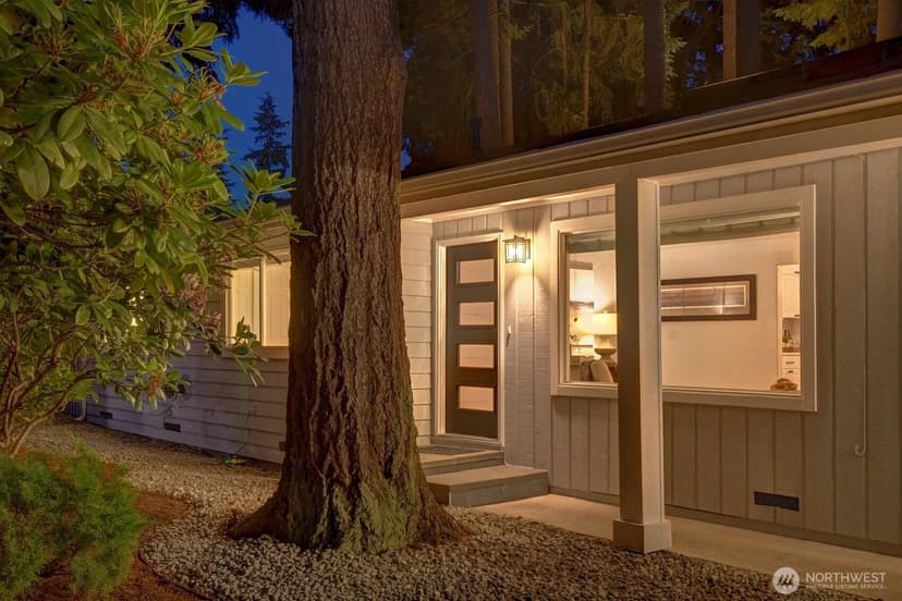 Property photo for 12117 NE 143rd Place, Kirkland photo 31