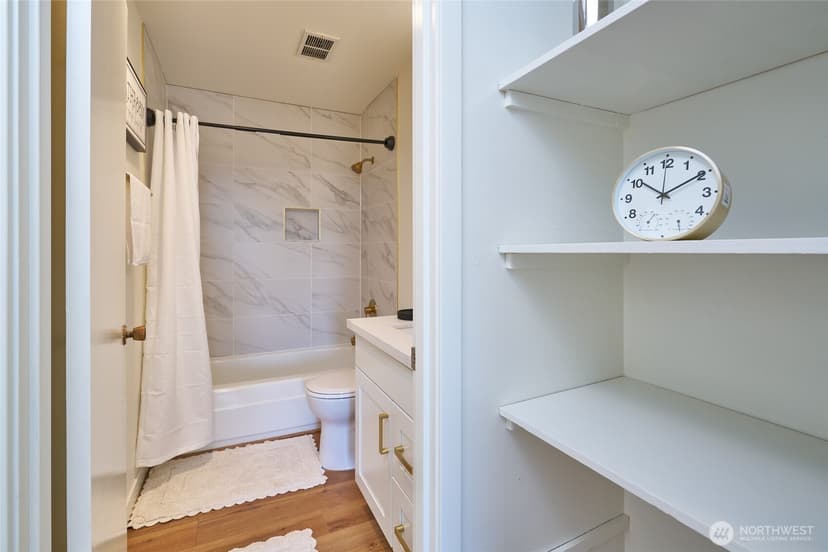 Property photo for 13229 Linden Avenue N #403B, Seattle photo 18