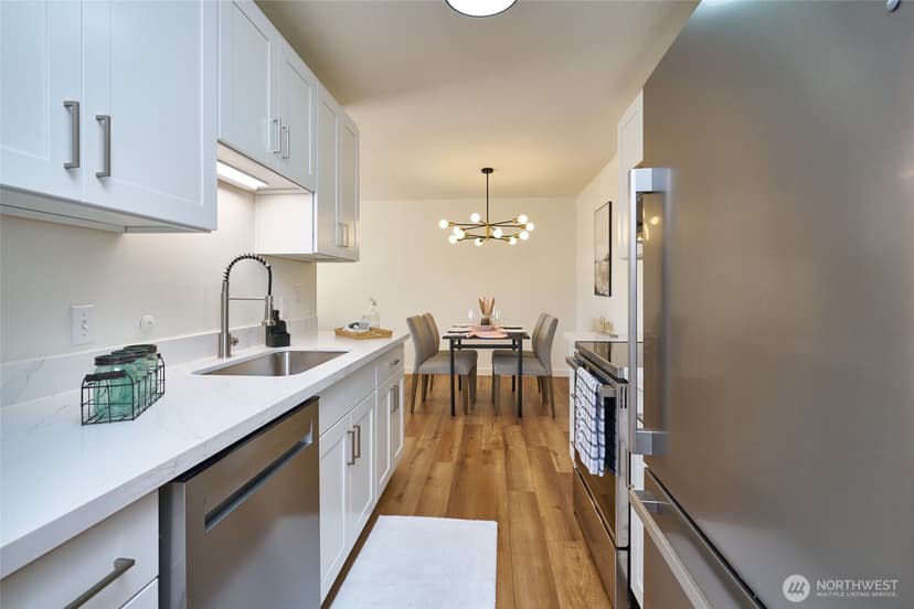 Property photo for 13229 Linden Avenue N #403B, Seattle photo 3