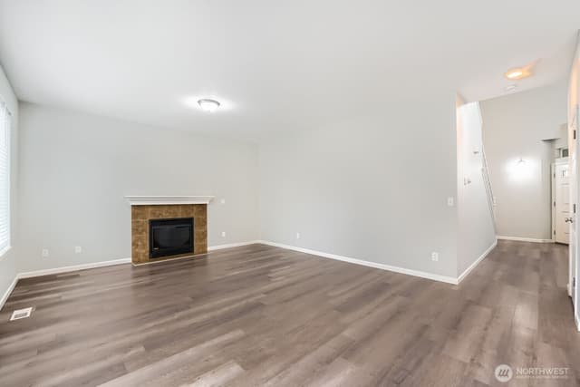 Property photo for 3526 181st Street E, Tacoma photo 4