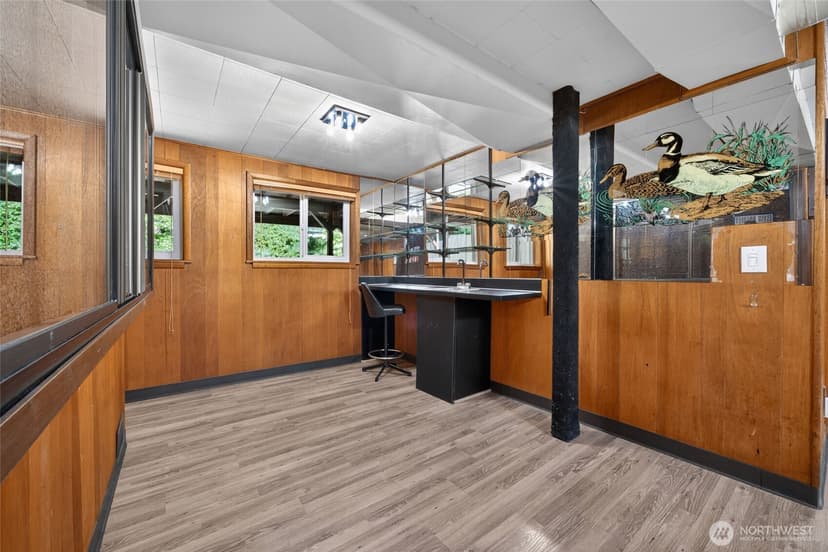 Property photo for 13321 28th Avenue NE, Seattle photo 24