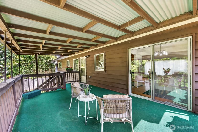 Property photo for 13321 28th Avenue NE, Seattle photo 19