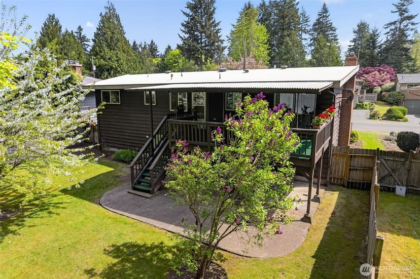 Property photo for 13321 28th Avenue NE, Seattle photo 31