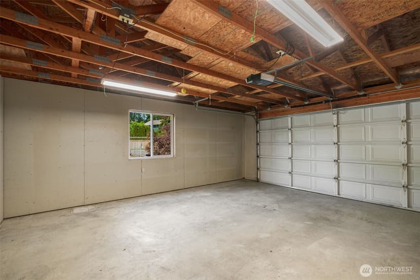 Property photo for 23606 Lake Dr W, Bothell photo 22