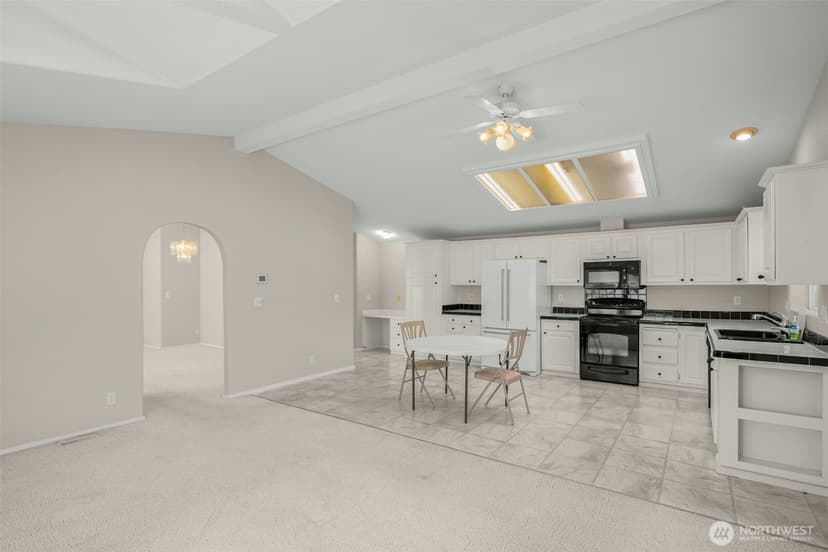 Property photo for 23606 Lake Dr W, Bothell photo 10