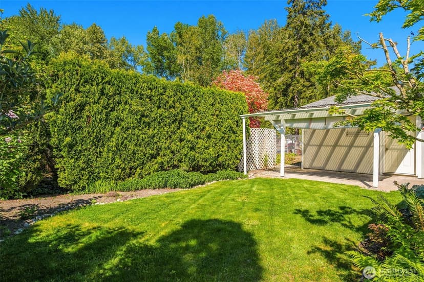 Property photo for 23606 Lake Dr W, Bothell photo 26