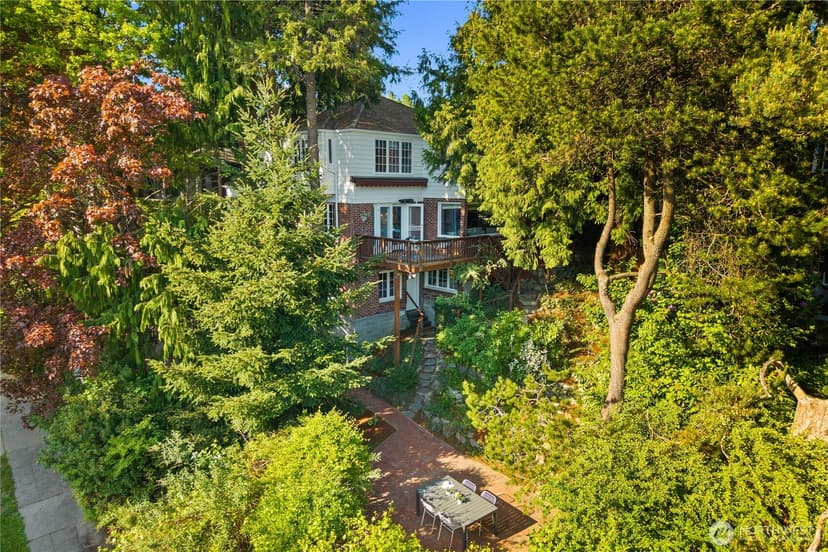 Property photo for 5125 NE Latimer Place, Seattle photo 32