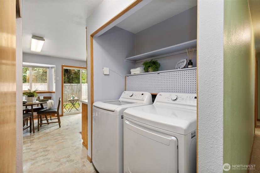 Property photo for 812 California Avenue SE, Port Orchard photo 12