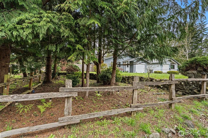 Property photo for 812 California Avenue SE, Port Orchard photo 26