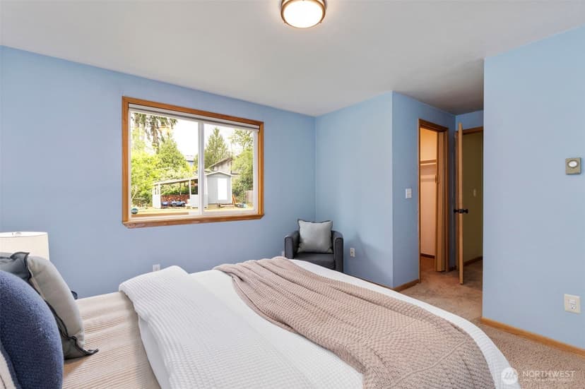 Property photo for 812 California Avenue SE, Port Orchard photo 14