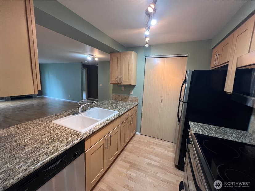 Property photo for 6960 California Avenue SW #A308, Seattle photo 12