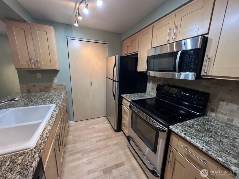 Property photo for 6960 California Avenue SW #A308, Seattle photo 11
