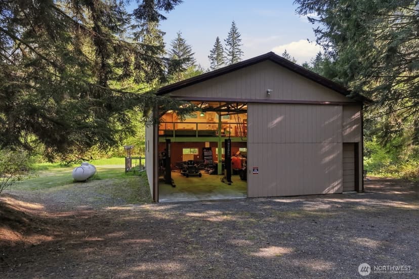 Property photo for 19816 233rd Avenue NE, Woodinville photo 36