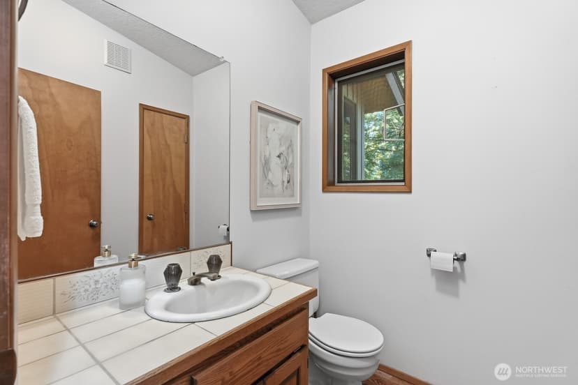 Property photo for 19816 233rd Avenue NE, Woodinville photo 12