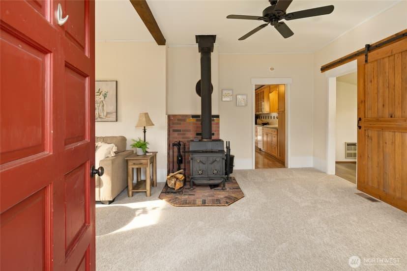 Property photo for 416 W Fifth Street, Cle Elum photo 6