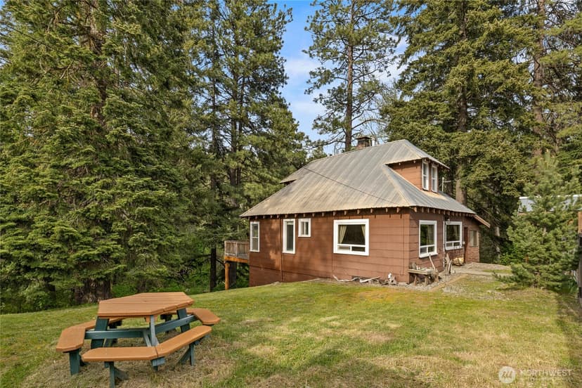Property photo for 416 W Fifth Street, Cle Elum photo 5