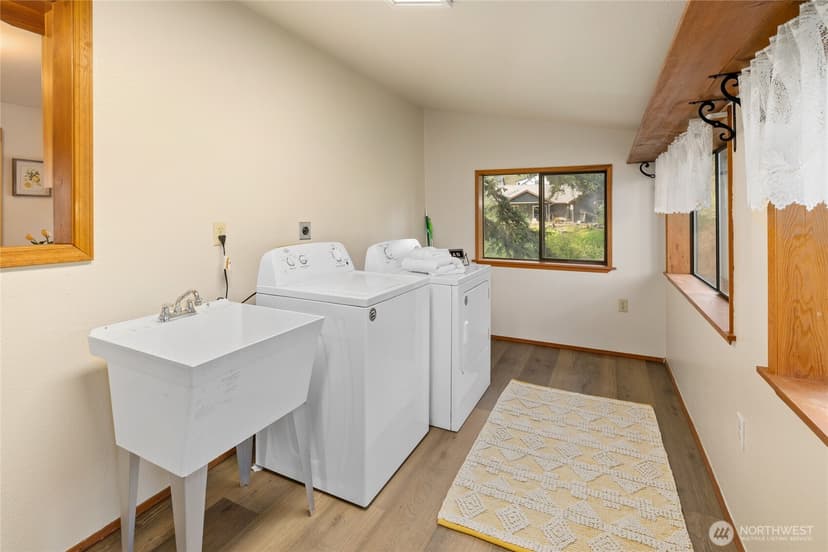 Property photo for 416 W Fifth Street, Cle Elum photo 24