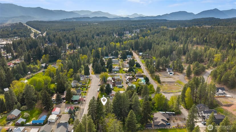 Property photo for 416 W Fifth Street, Cle Elum photo 39