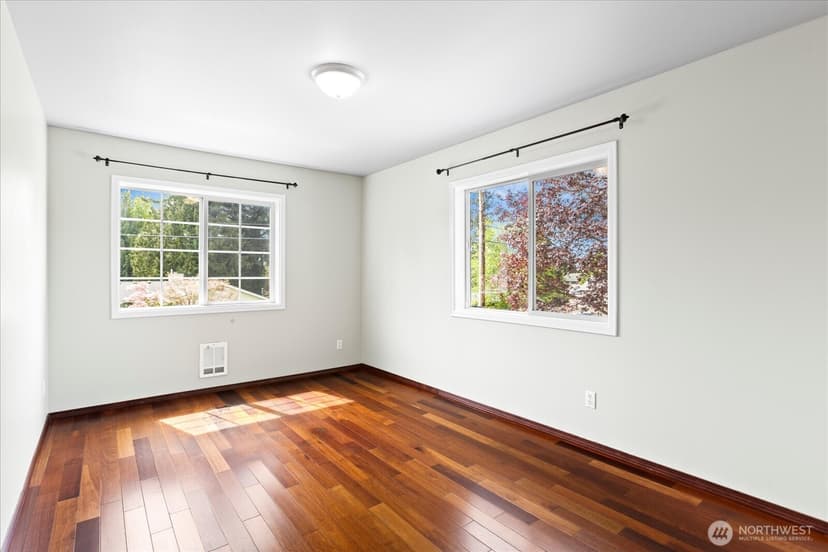 Property photo for 2111 201st Place SW, Lynnwood photo 15