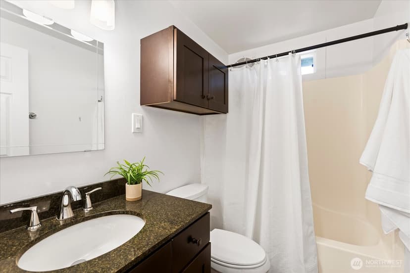 Property photo for 2111 201st Place SW, Lynnwood photo 19