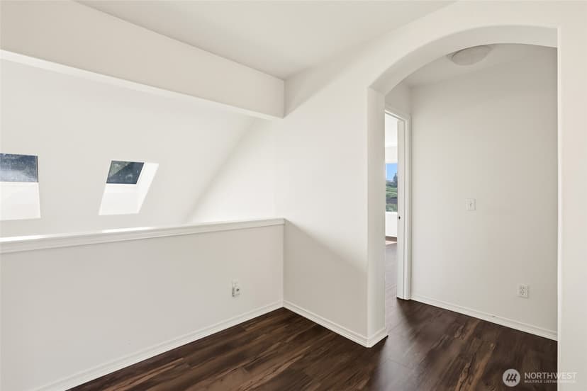 Property photo for 34516 16th Avenue SW, Federal Way photo 17