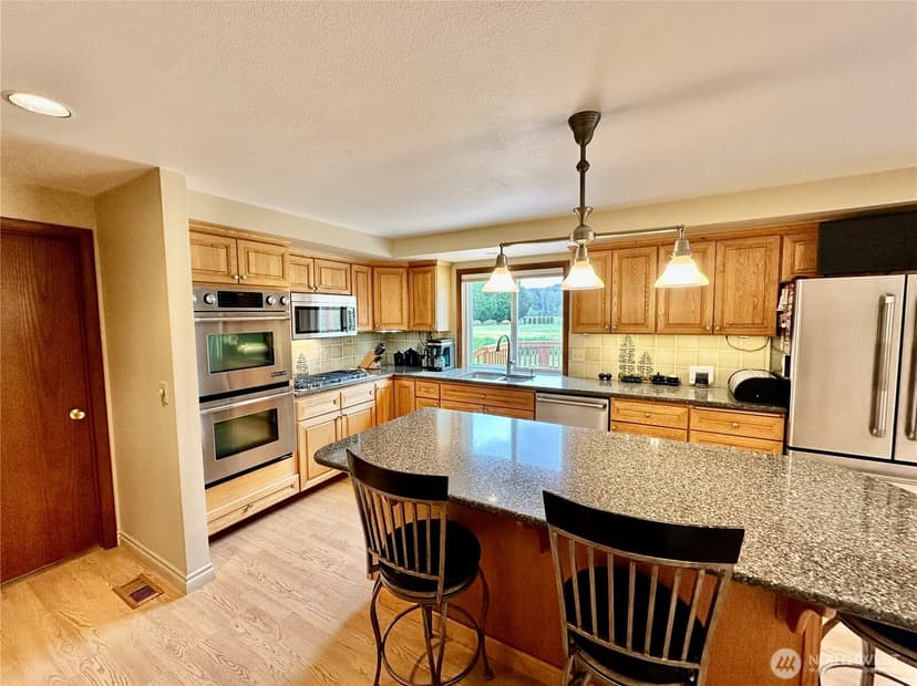 Property photo for 15210 106th Street E, Puyallup photo 35