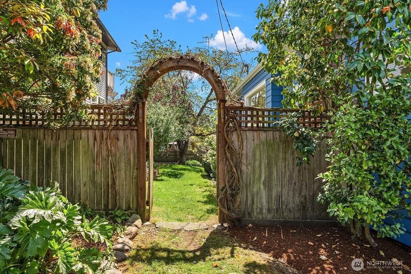 Property photo for 715 N 72nd Street, Seattle photo 30