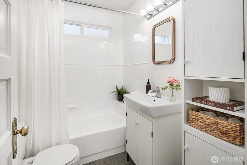 Property photo for 715 N 72nd Street, Seattle photo 18